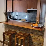 Con Jardin En Linsoles Apartment
